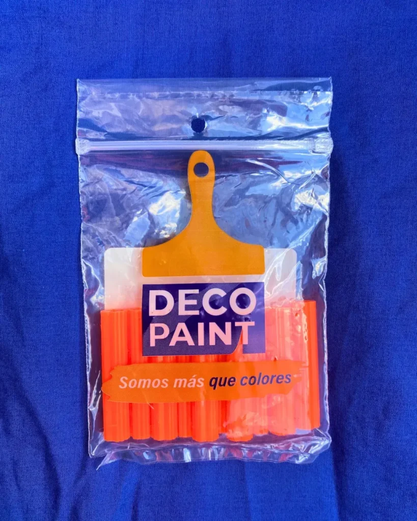 Bolsa de lápices DECO PAINT en fondo azul